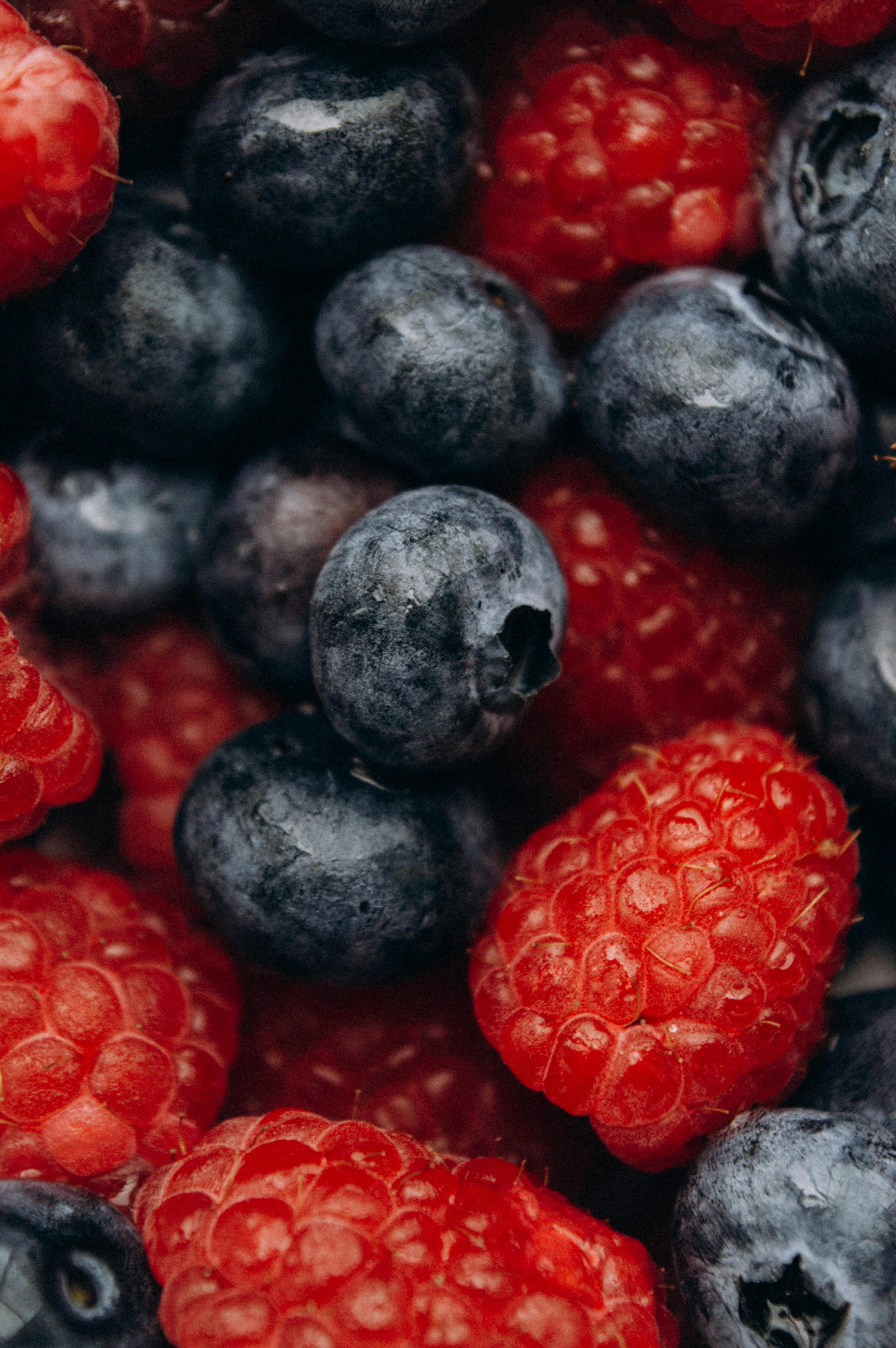 Practical Guide to Improve Your Nutrition in 2025: Achieve Better Health!